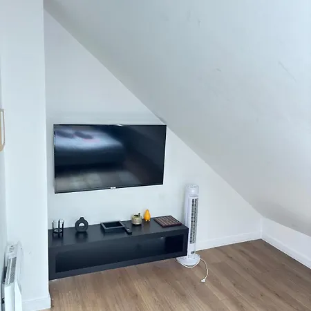 Apartment Soh Rent Bedroom 4 Tv-wifi Near Train Station *